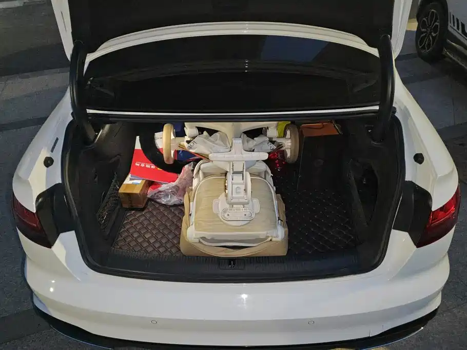 Audi A4 2022