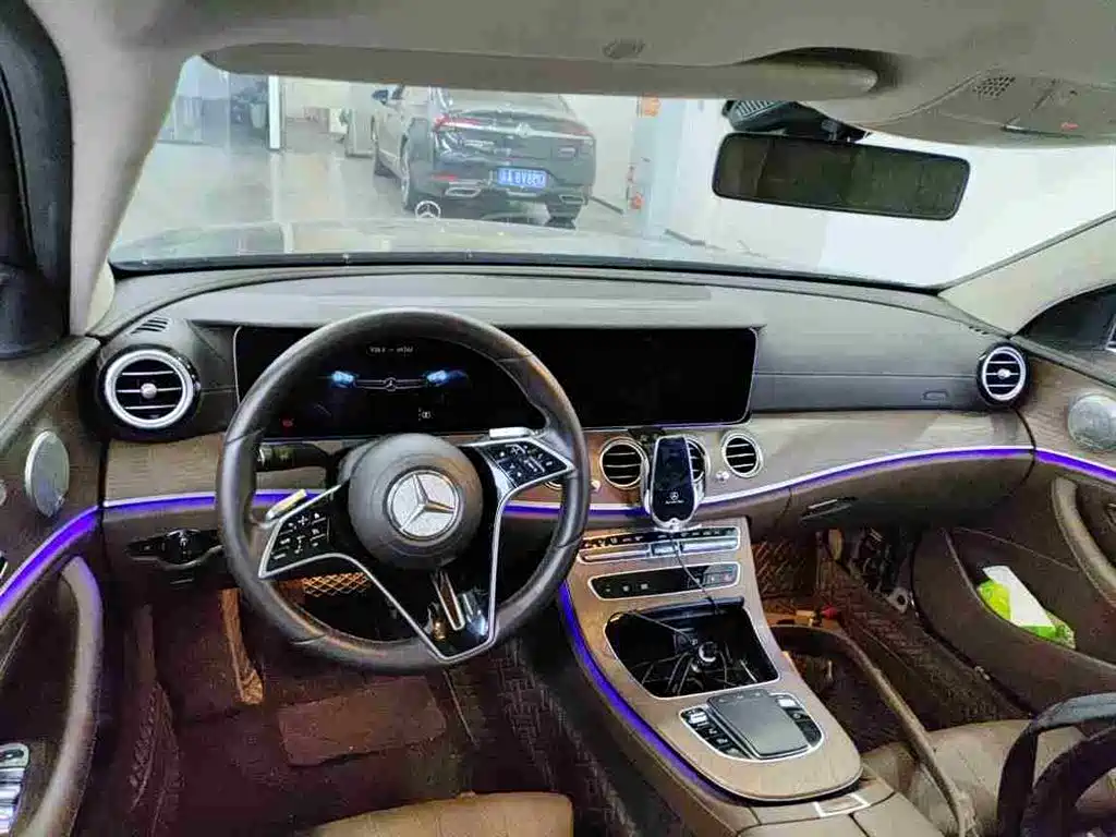 Mercedes-Benz E-Класс 2022