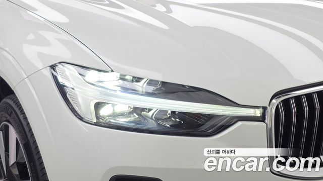 Volvo XC60 2025