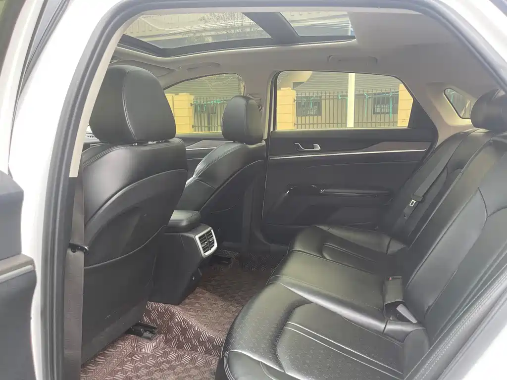 Kia K5 2021