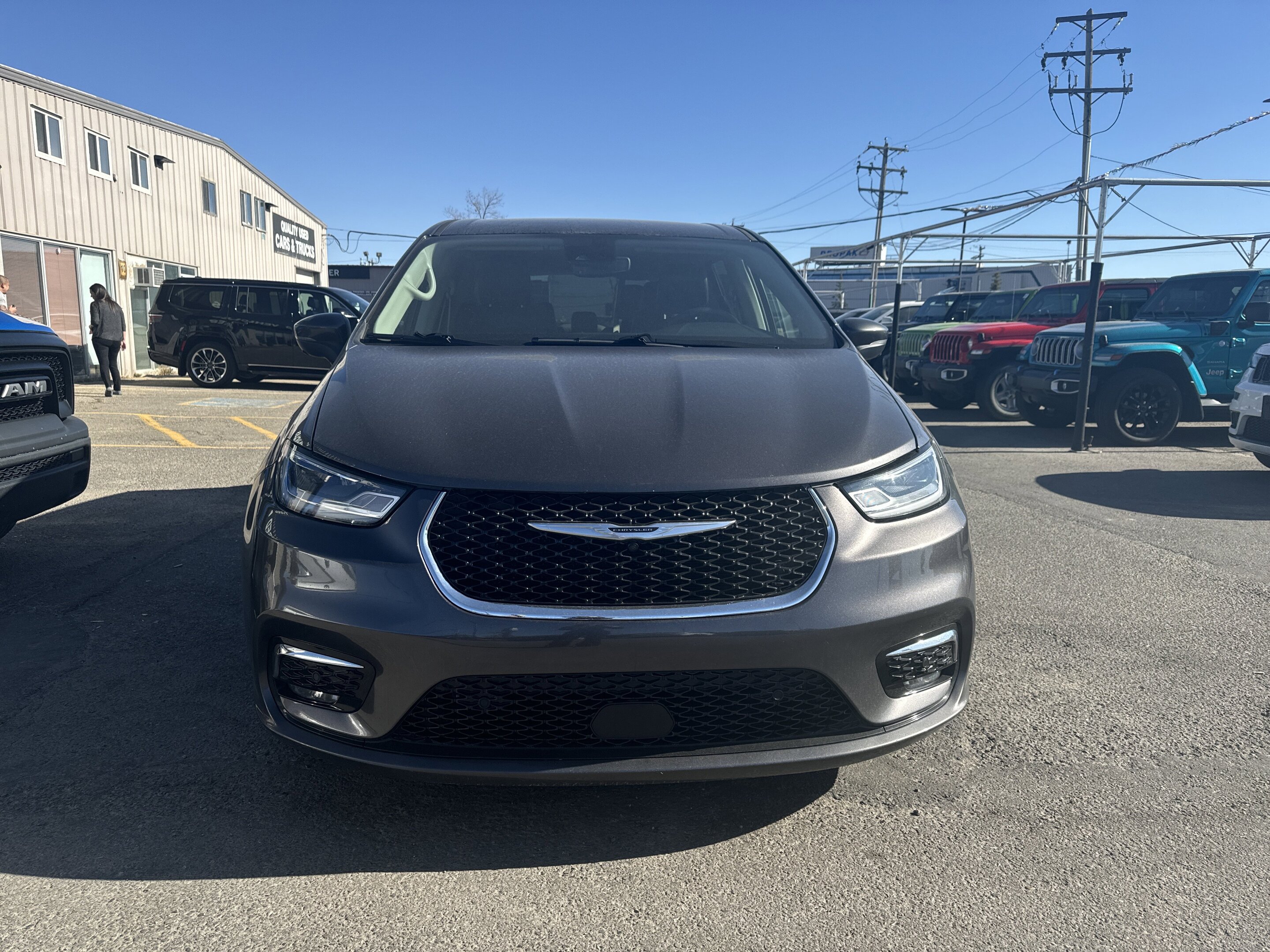 Chrysler Pacifica 2023