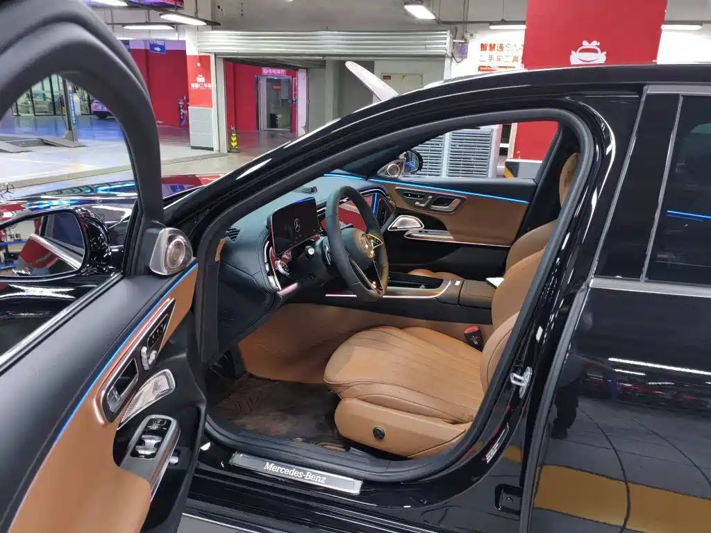 Mercedes-Benz E-Класс 2024