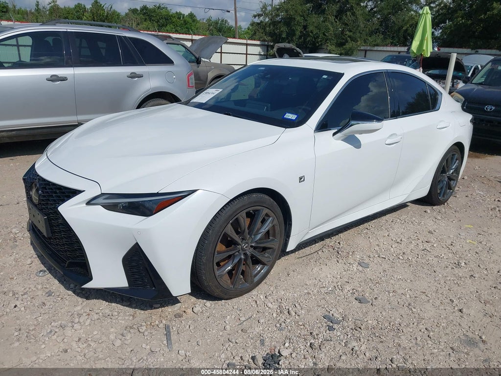 Lexus IS 2024