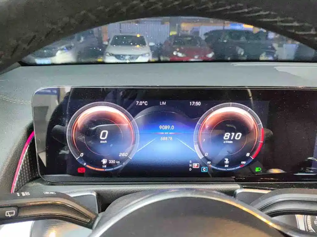 Mercedes-Benz GLB 2021