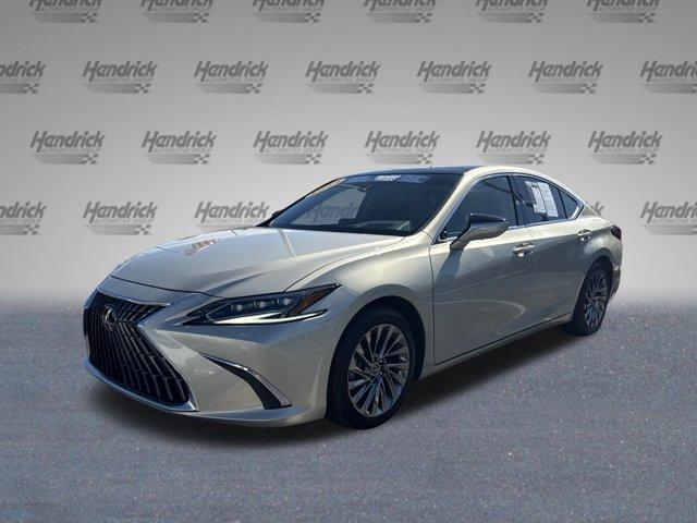 Lexus ES 2025