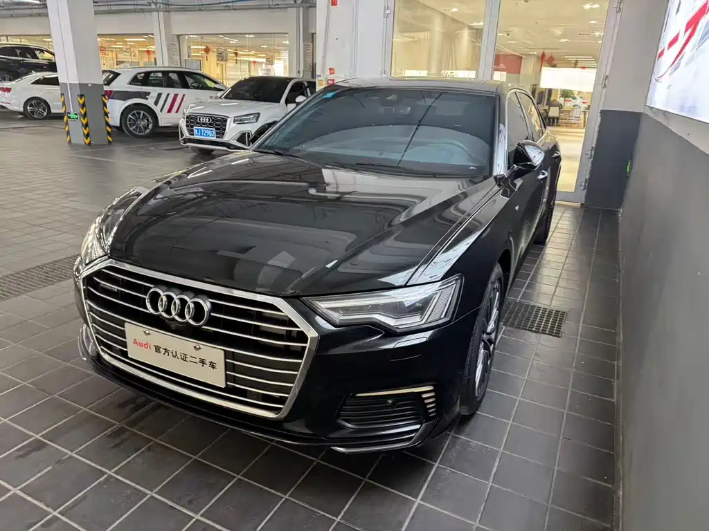 Audi e-tron 2023