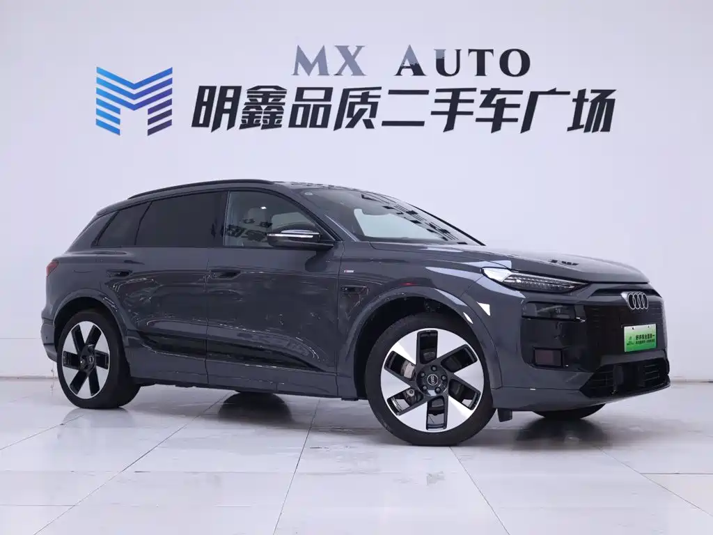 Audi e-tron 2025