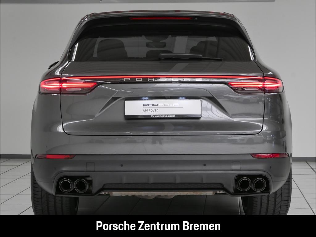 Porsche Cayenne 2021