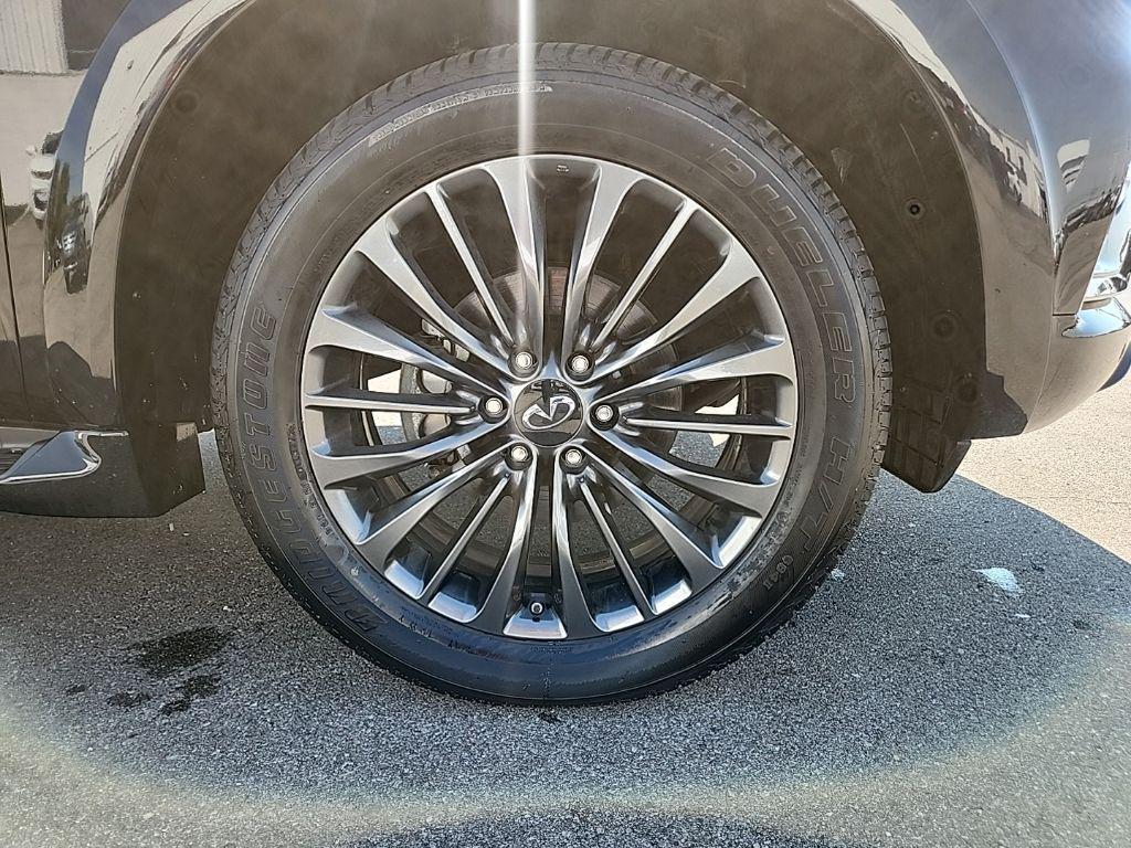 Infiniti QX80 2023