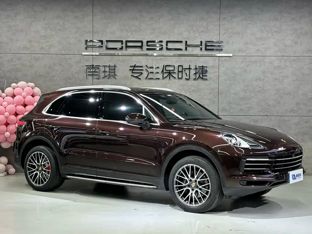 Porsche Cayenne 2021