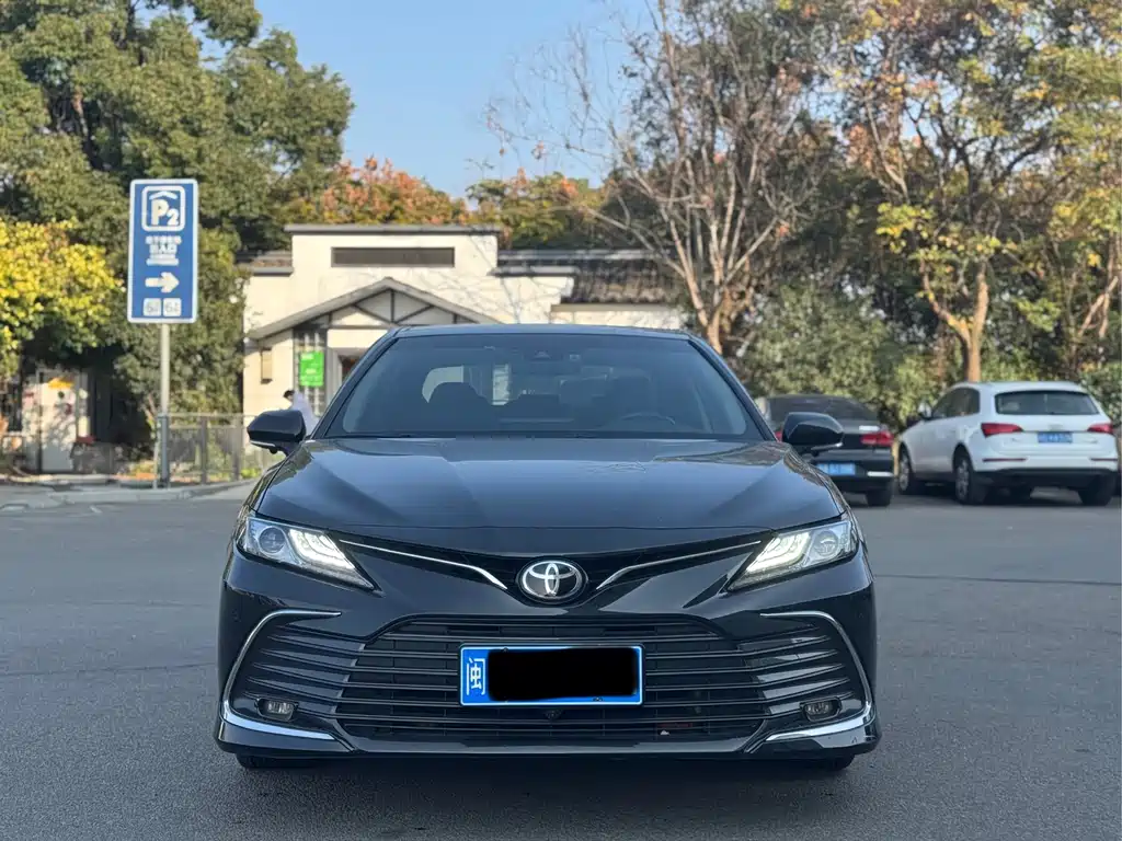Toyota Camry 2021