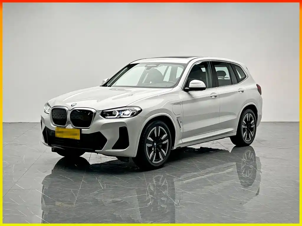 BMW iX3 2023