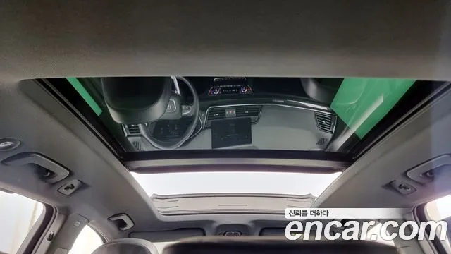 Audi SQ5 2021