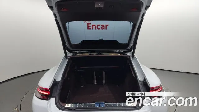 Porsche Panamera 2020