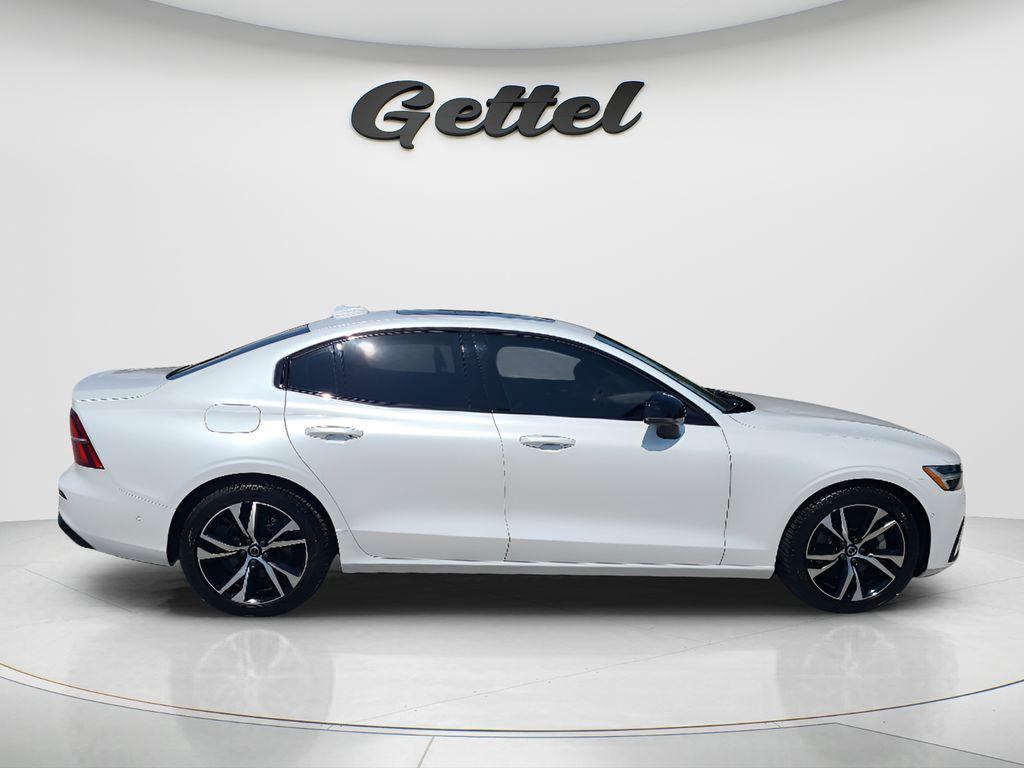 Volvo S60 2023