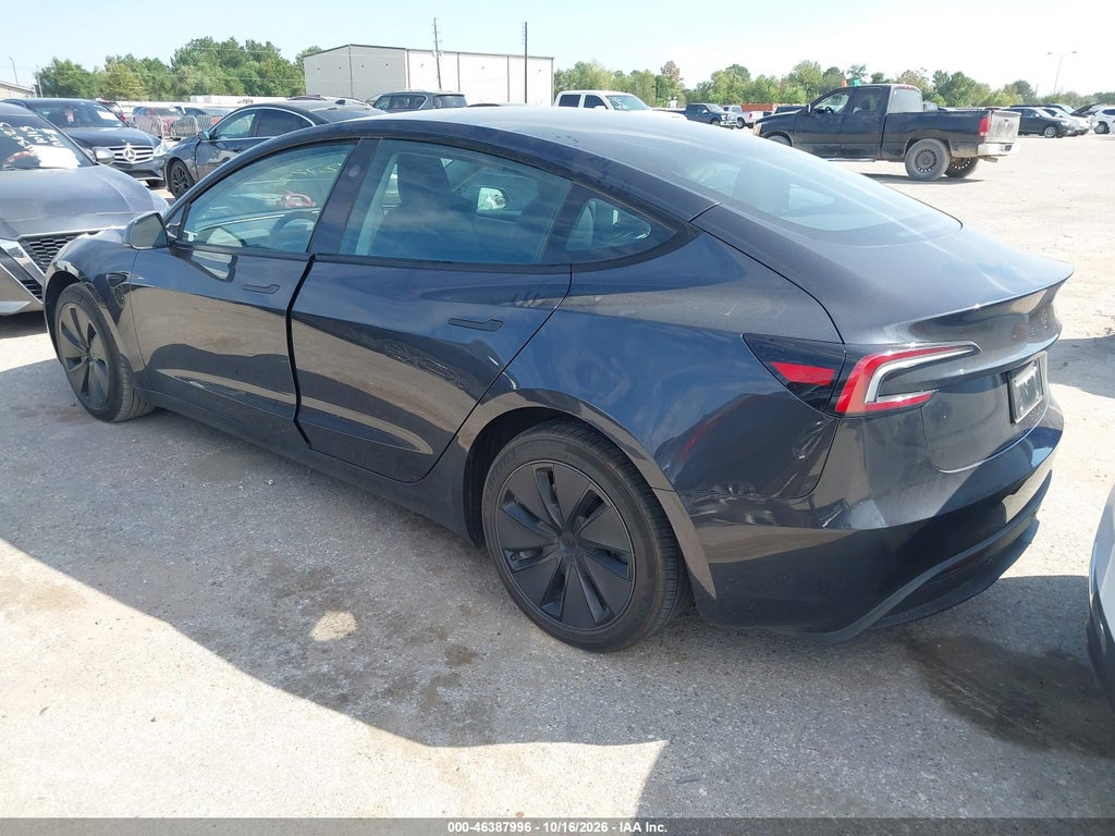 Tesla Model 3 2025
