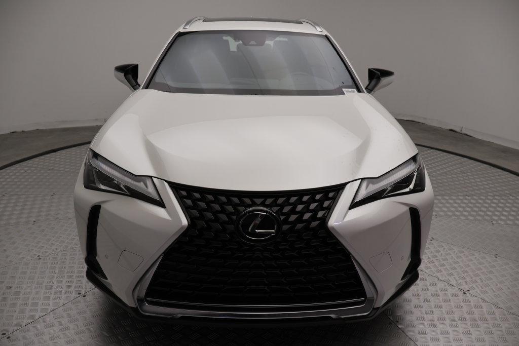 Lexus UX 2021