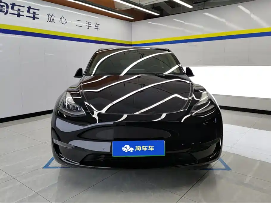 Tesla Model Y 2021