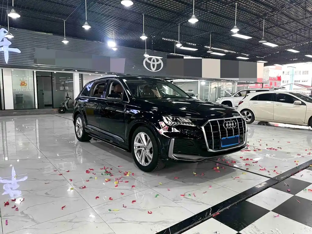 Audi Q7 2021