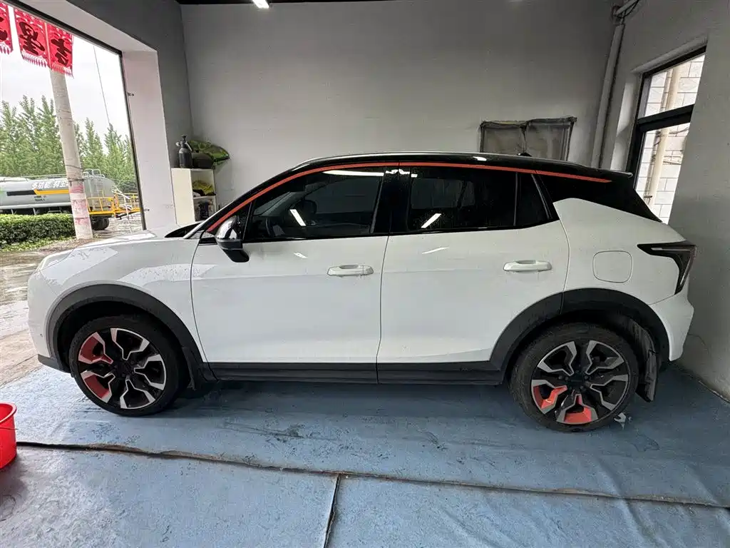 Lynk & Co 06 2021