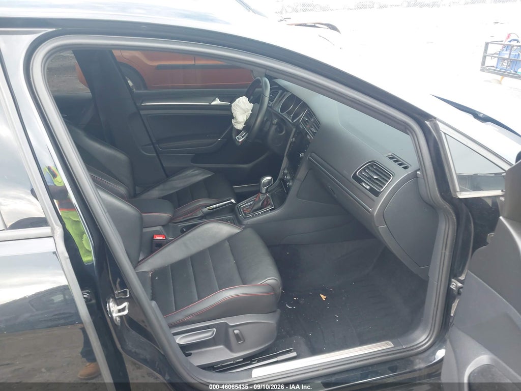 Volkswagen Golf GTI 2021