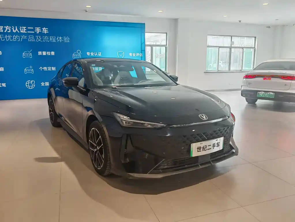 Changan UNI-V 2024