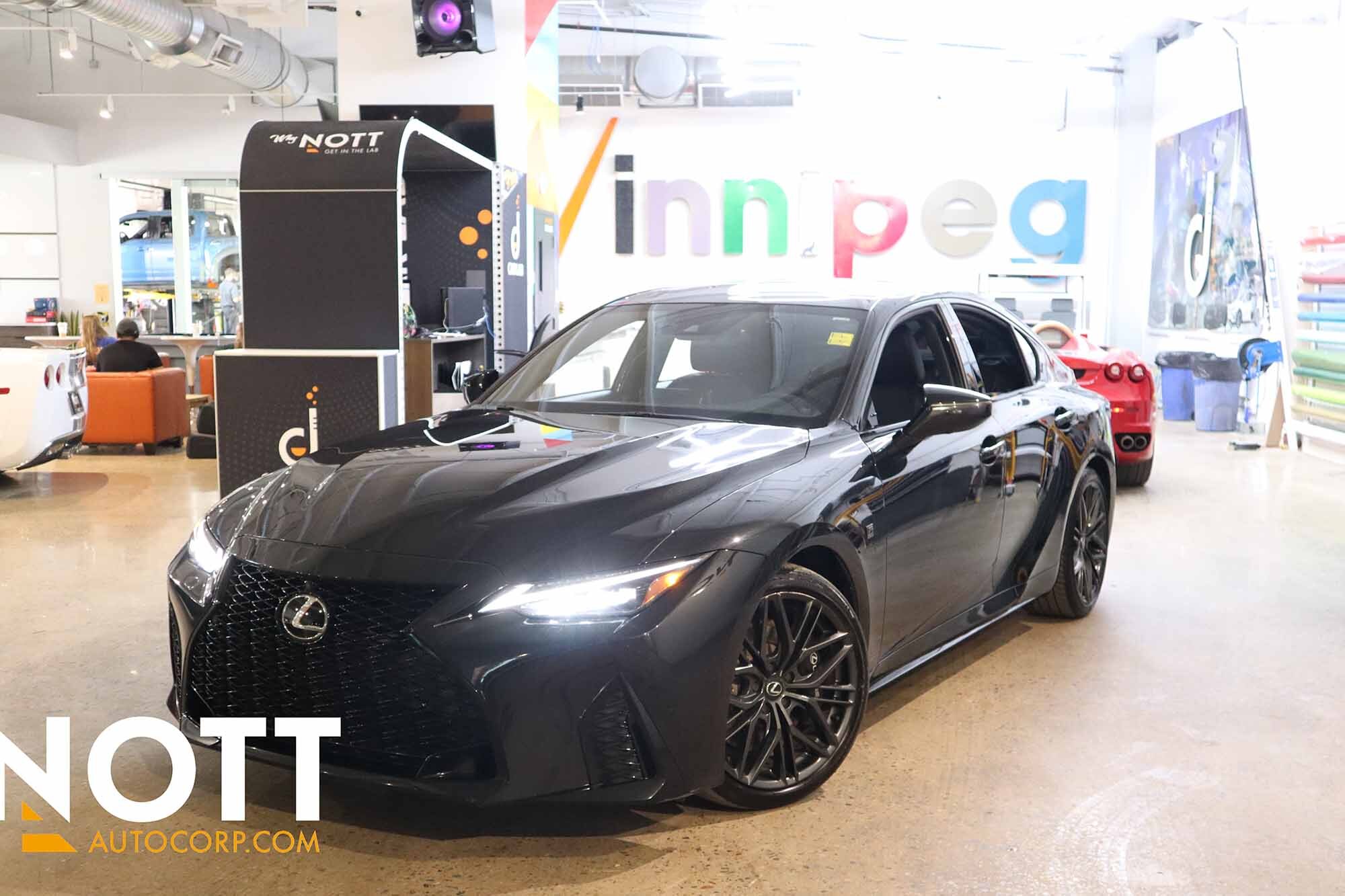 Lexus IS 2024