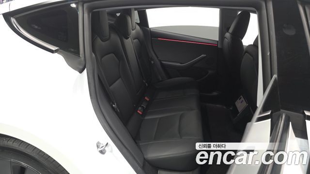 Tesla Model 3 2025