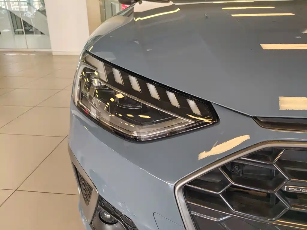 Audi A4 2022