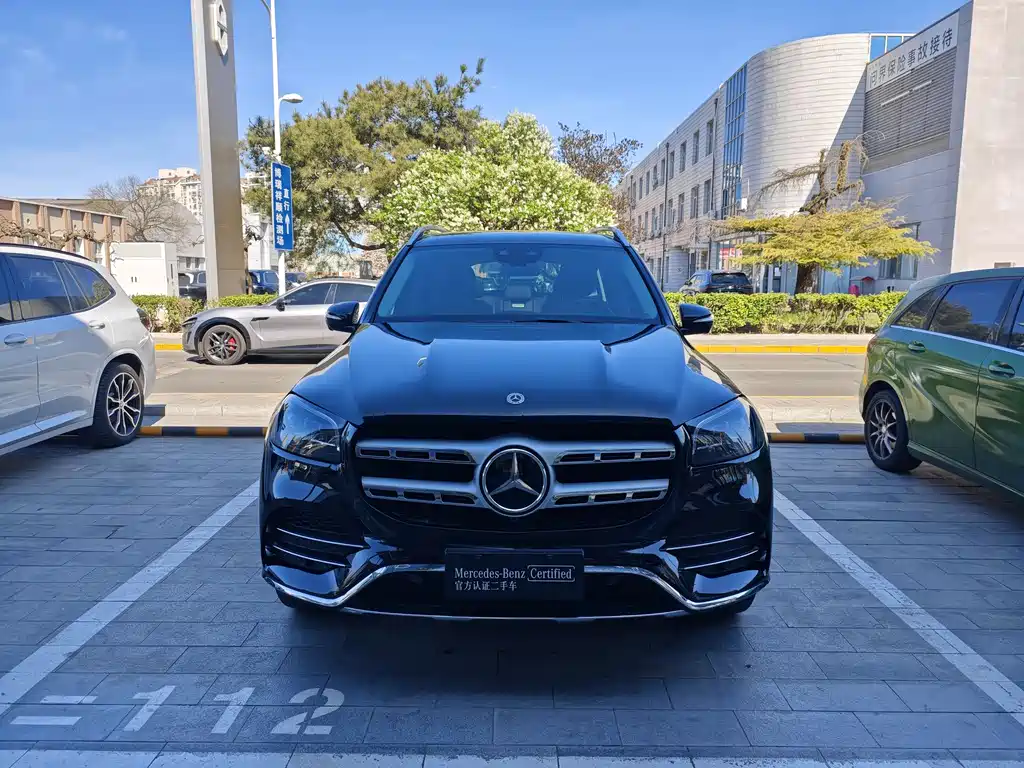 Mercedes-Benz GLS 2023