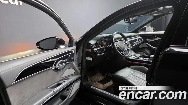 Audi A8 2021