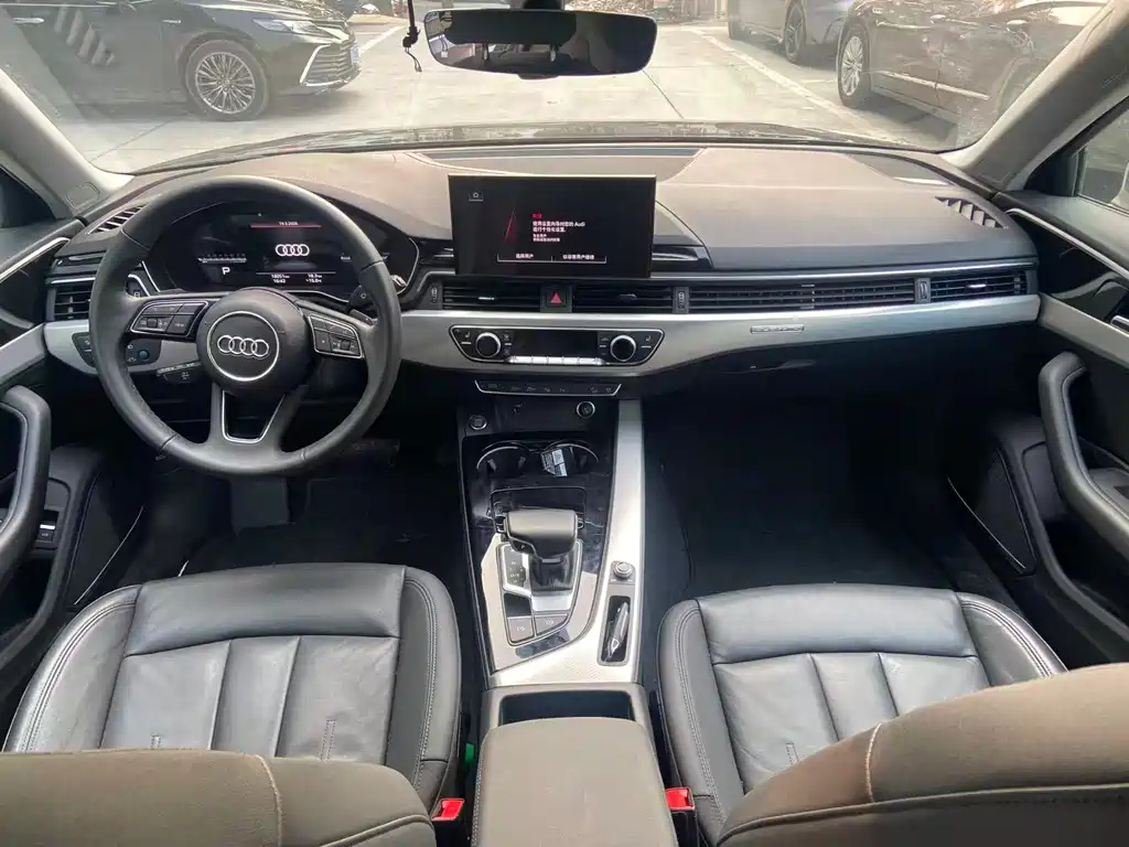 Audi A4 2023