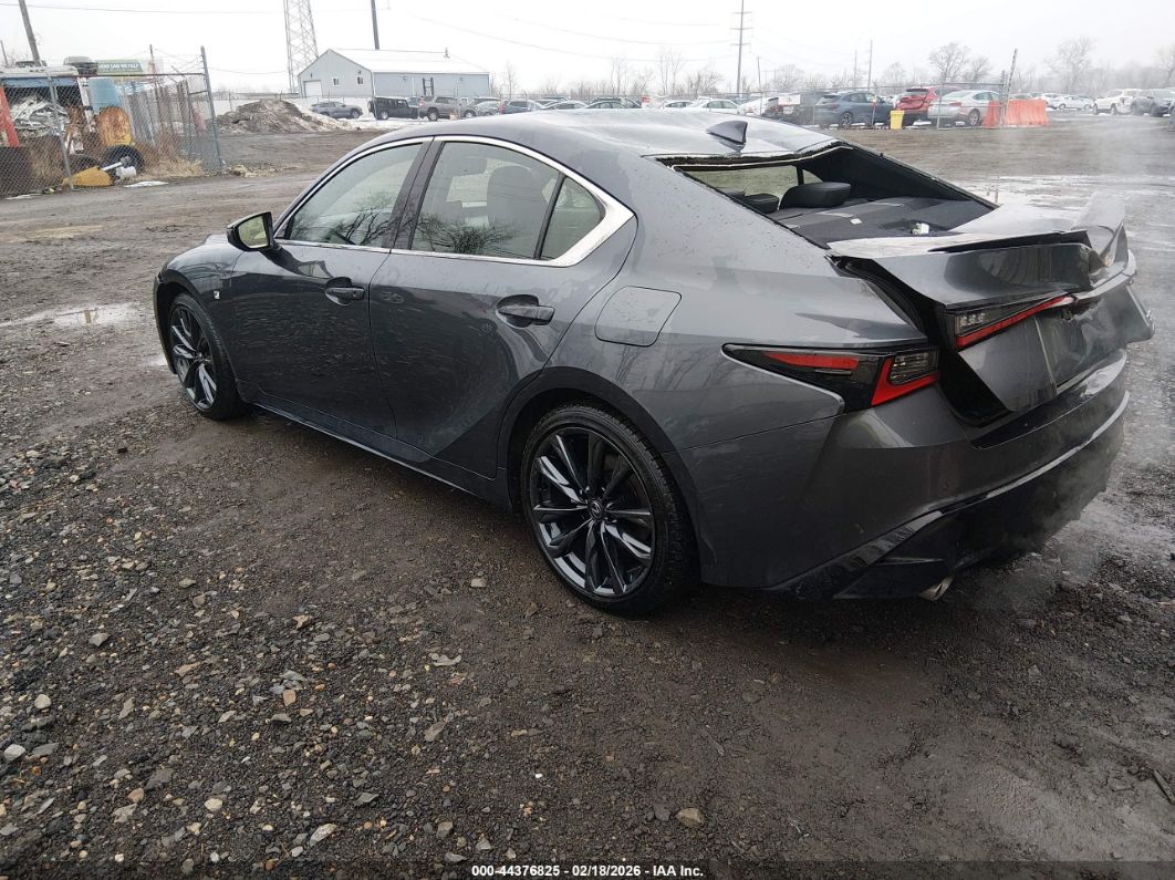 Lexus IS 2023