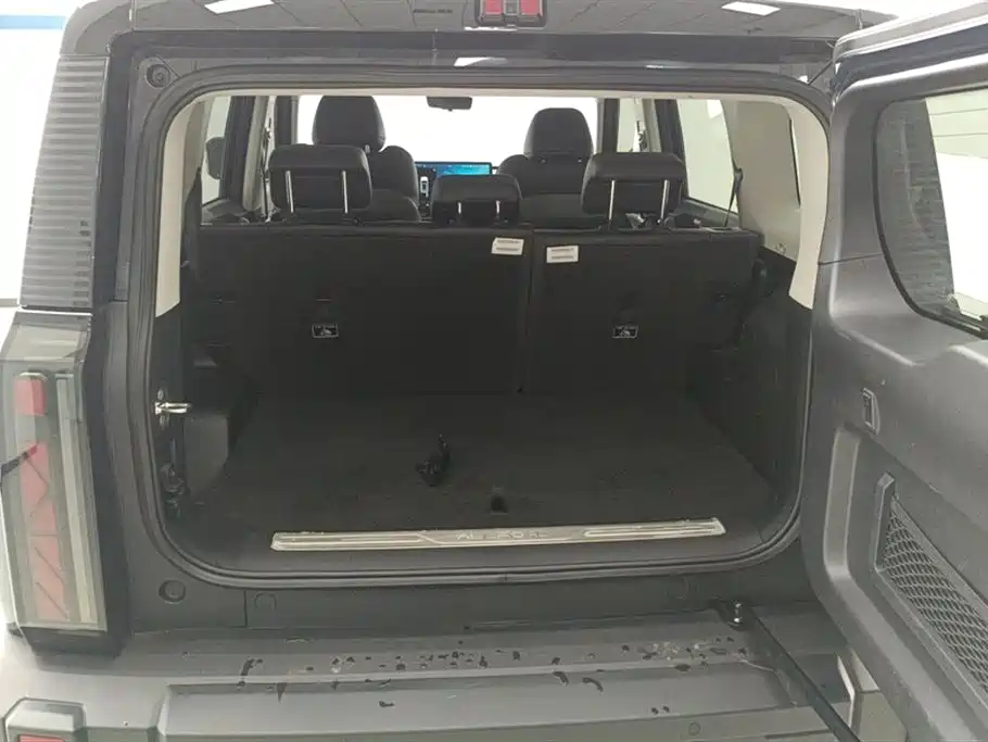 iCar 03 2025