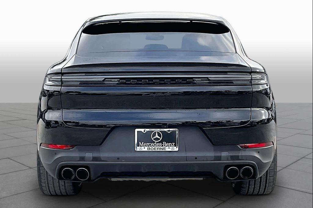 Porsche Cayenne 2024