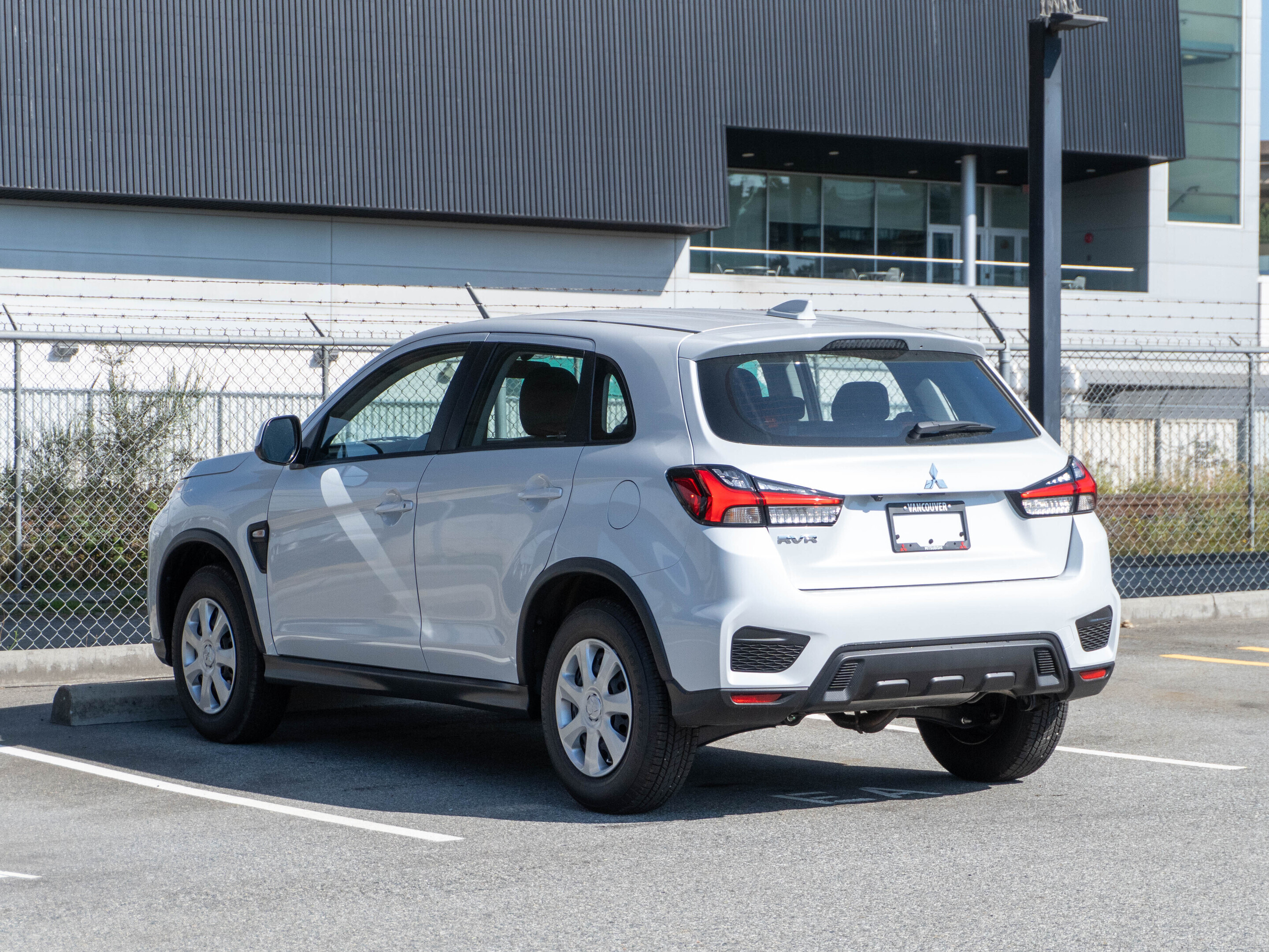 Mitsubishi RVR 2024