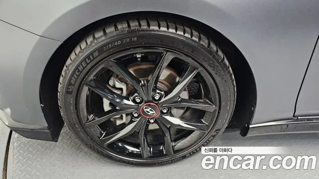 Hyundai Veloster 2020