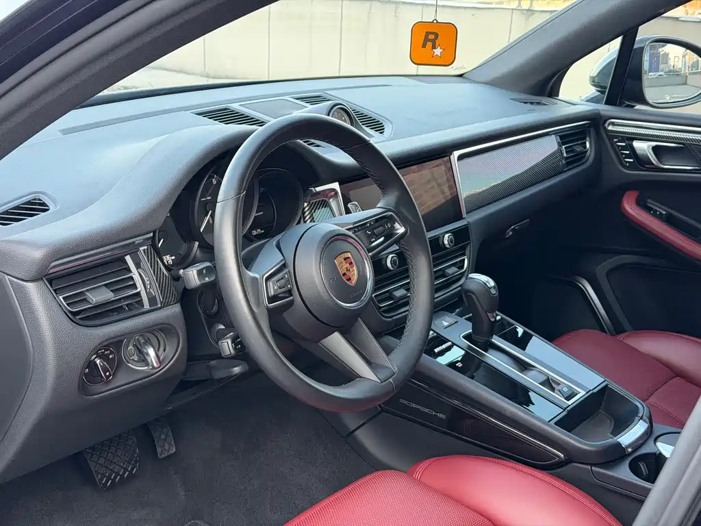 Porsche Macan 2022