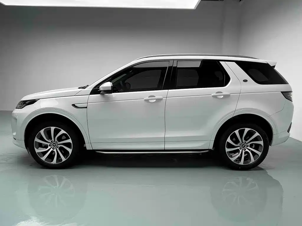 Land Rover Discovery Sport 2023