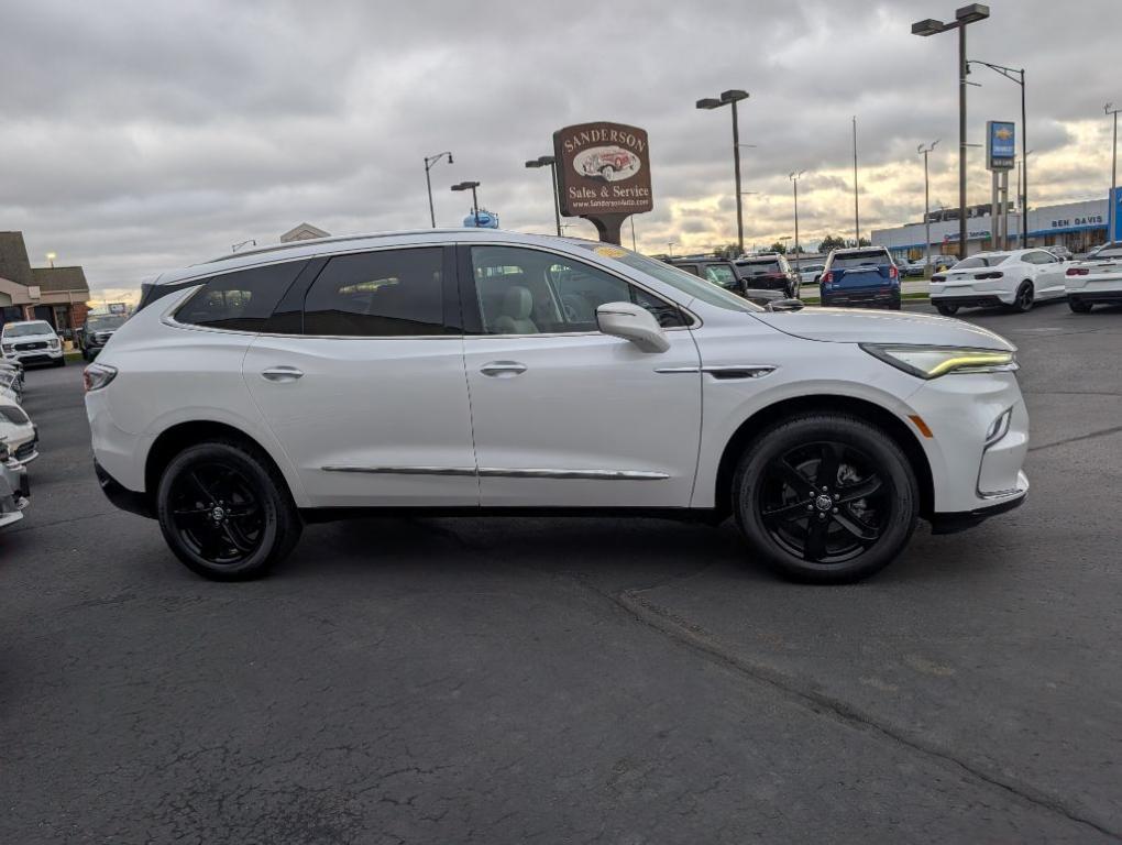 Buick Enclave 2023