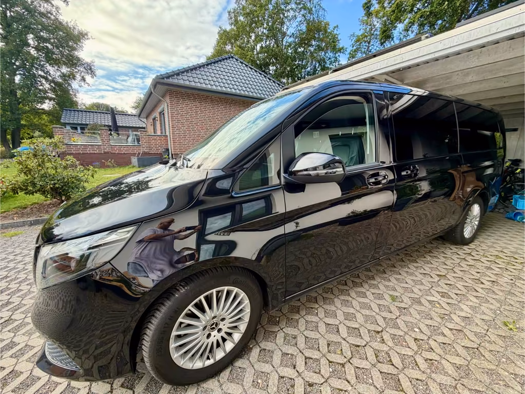 Mercedes-Benz V 300 2023