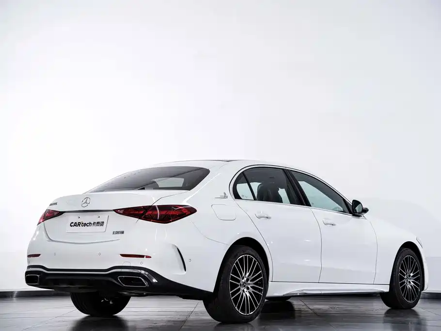 Mercedes-Benz C-Класс 2025