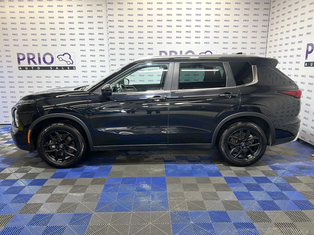 Mitsubishi Outlander 2023