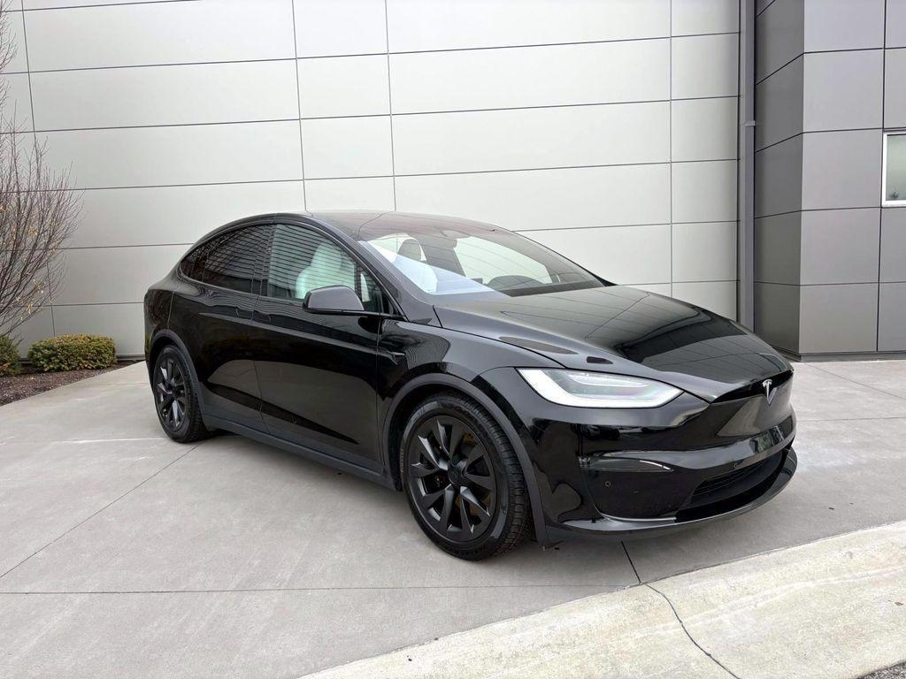 Tesla Model X 2022
