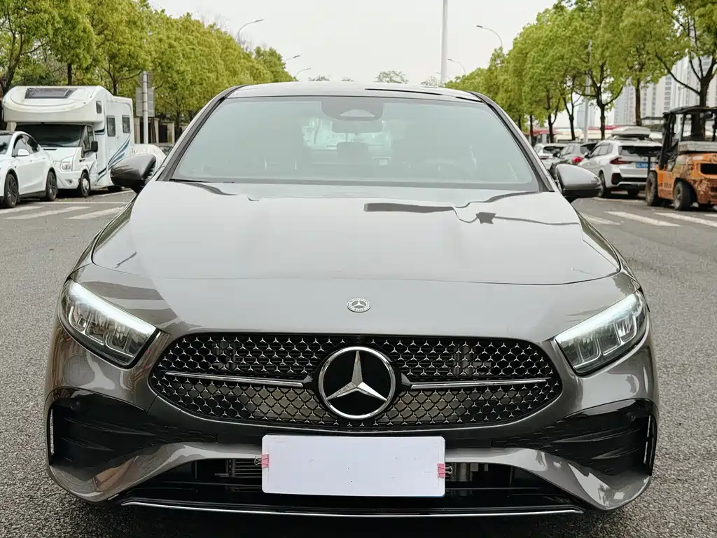 Mercedes-Benz A-Класс 2023