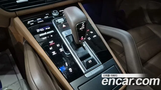 Porsche Cayenne 2023