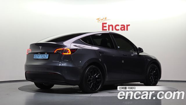 Tesla Model Y 2021