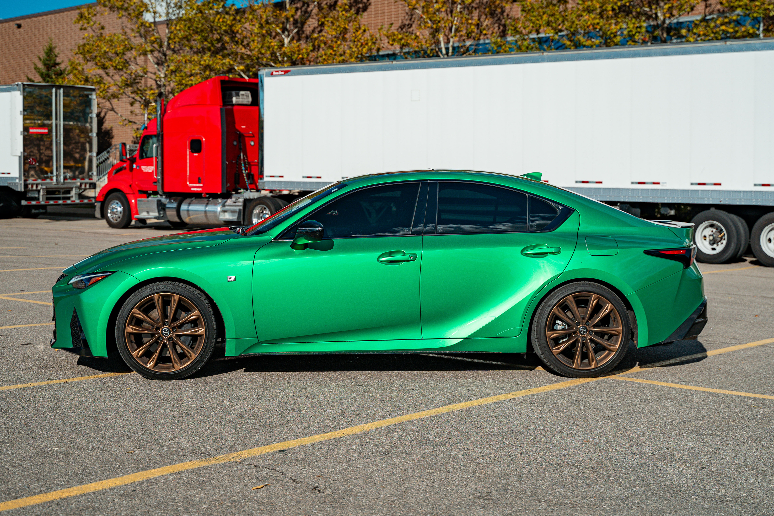 Lexus IS 2025