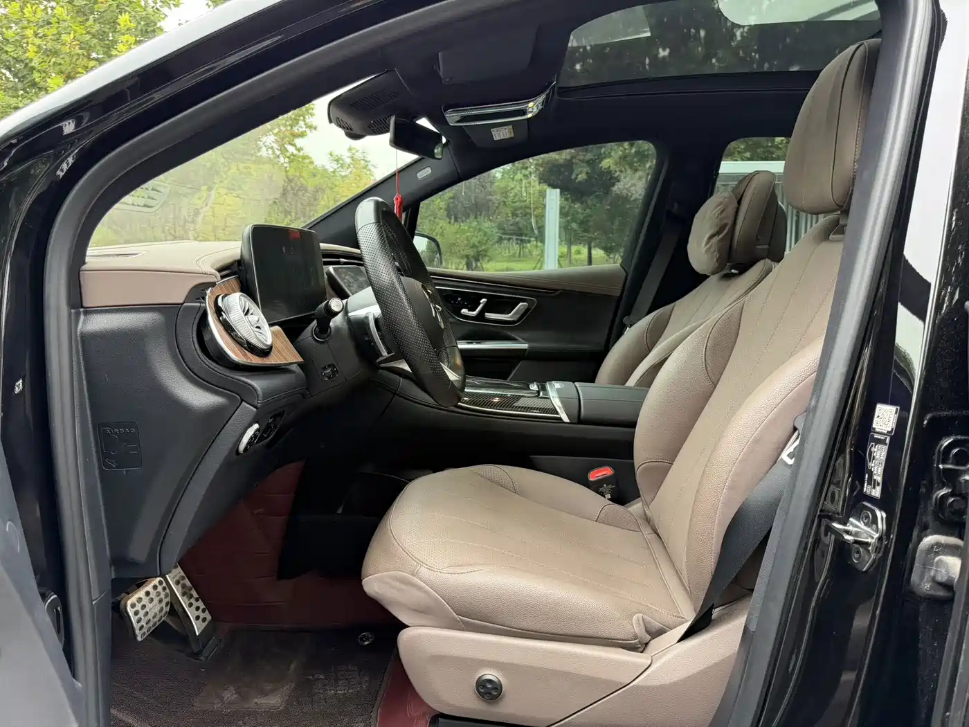 Mercedes-Benz EQE SUV 2024