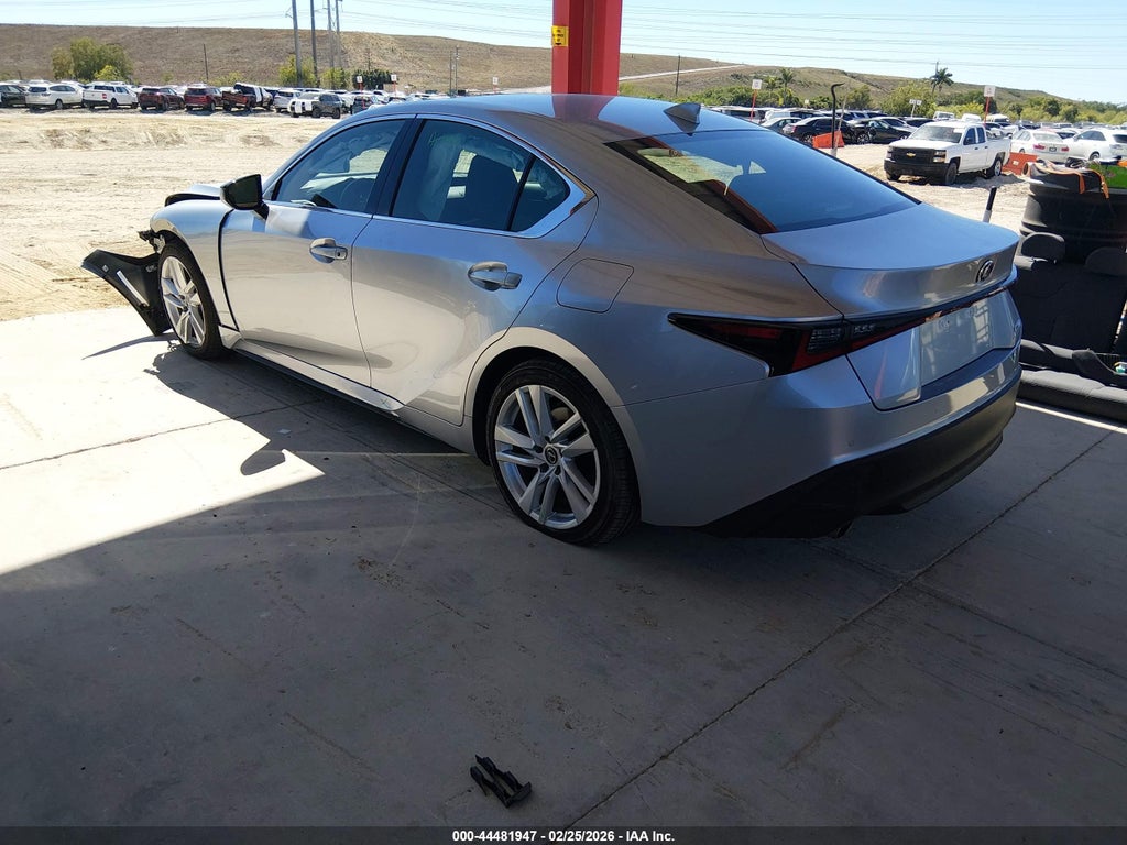 Lexus IS 300 2025